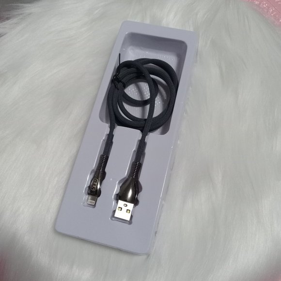 USB Cable For iPhone 1Meter - Picture 2 of 2